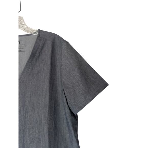 NWT Figs Graphite Gray Women's Medical Casma Three Pocket Scrub Top Size XL - Picture 8 of 10